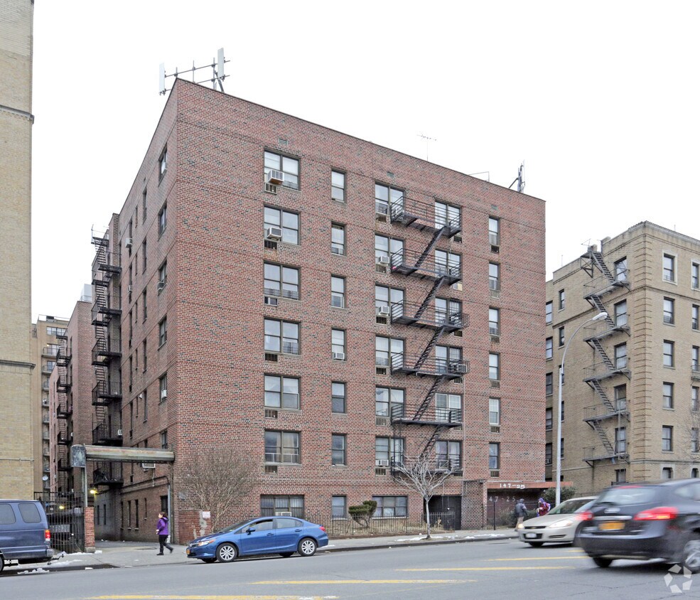 Primary Photo - 14725 Northern Blvd