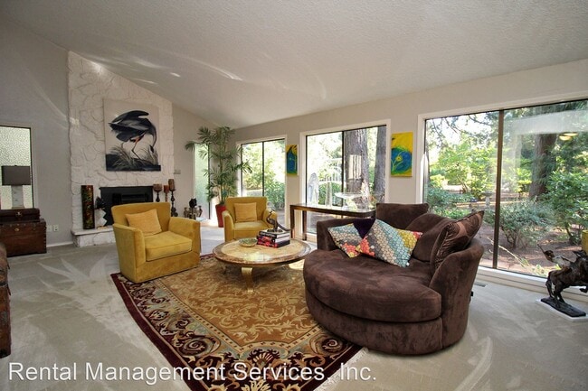 Building Photo - 3 br, 2.5 bath House - 14490 S Kelmsley Dr