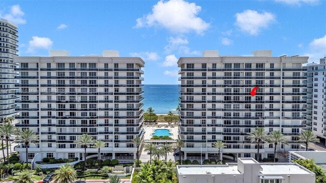 Building Photo - 9559 Collins Ave