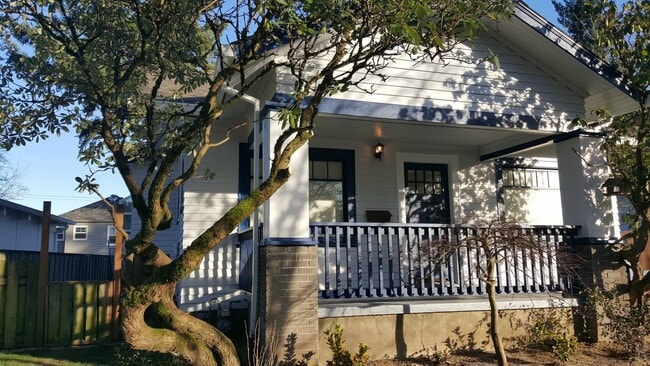 Waukie - Waukie Apartment