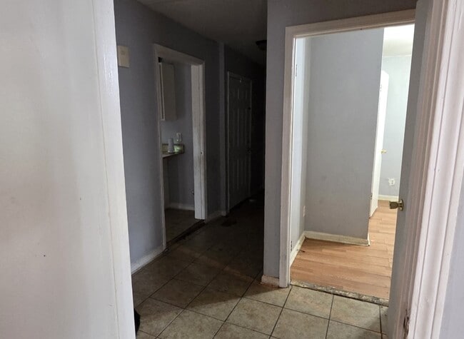 Building Photo - 294 Pursley St