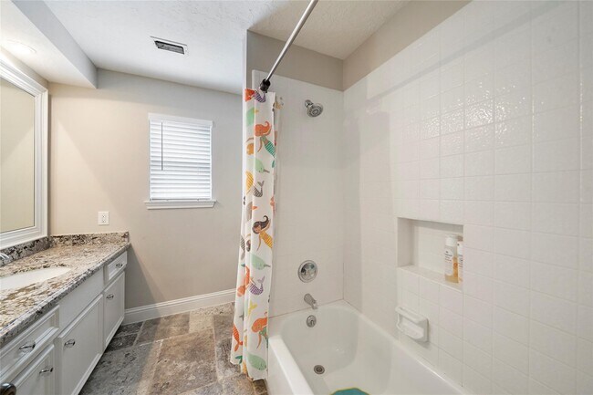 Building Photo - 11530 Wickhollow Ln