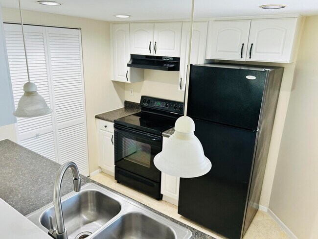 Foto del edificio - 3302 SE Aster Ln