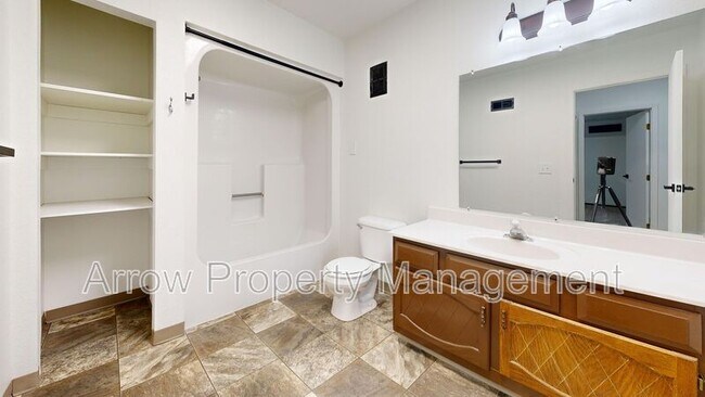 Foto del edificio - 203 E Arbor Ave