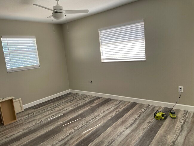 Foto del edificio - 8504 43rd Ave Dr W