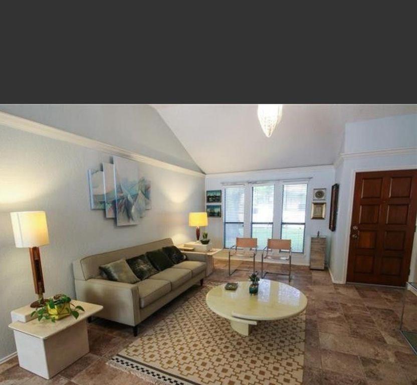 Foto del edificio - 808 Blessing Creek Dr