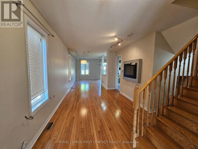 Building Photo - 4692 Centretown Way