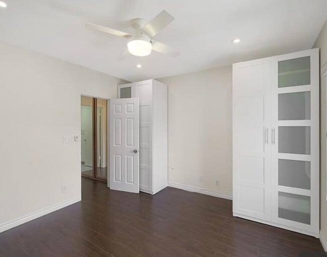 Building Photo - 409 Burchett St