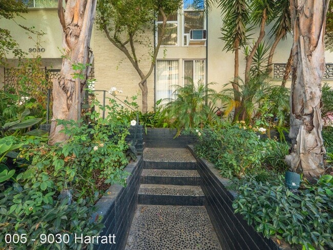 Building Photo - 9030 Harratt St