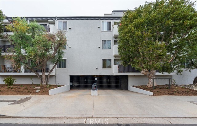 Foto del edificio - 8163 Redlands St