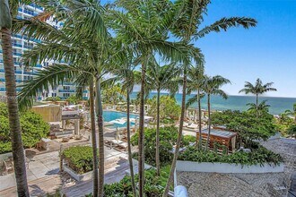 Building Photo - 2301 Collins Ave