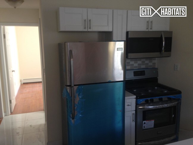 Foto del edificio - 1437 Bryant Ave