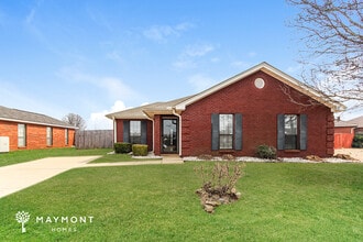 Building Photo - 360 Taylor Rd N