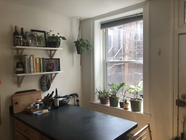 Foto principal - 640 W Waveland Ave