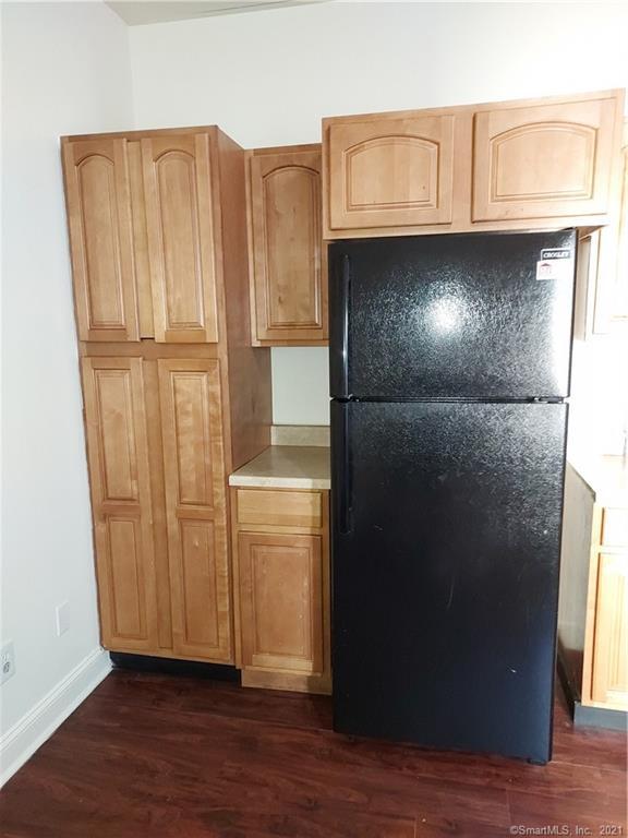 Building Photo - 45 Division St