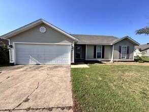 Building Photo - 2312 Manchester Dr