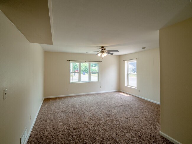 Foto del edificio - Cigar Shop-Lower