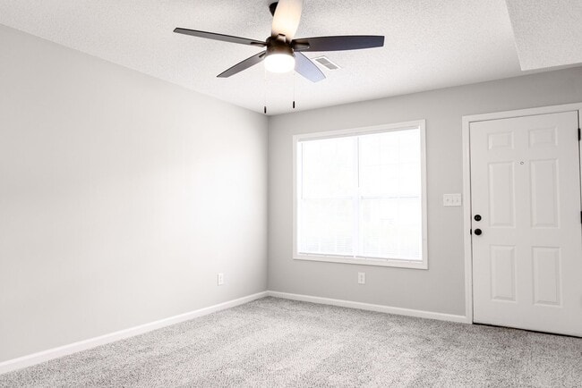 Building Photo - 107 Sango Place Villas Dr