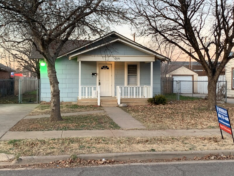 Foto principal - 2320 20th St
