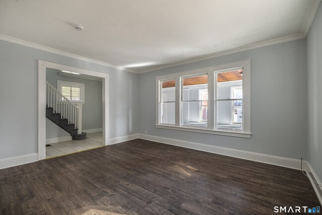 Building Photo - 92 Herkimer St