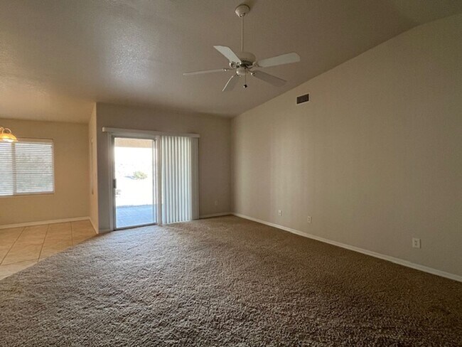 Foto del edificio - 3 Bedroom - 2 Bath Home
