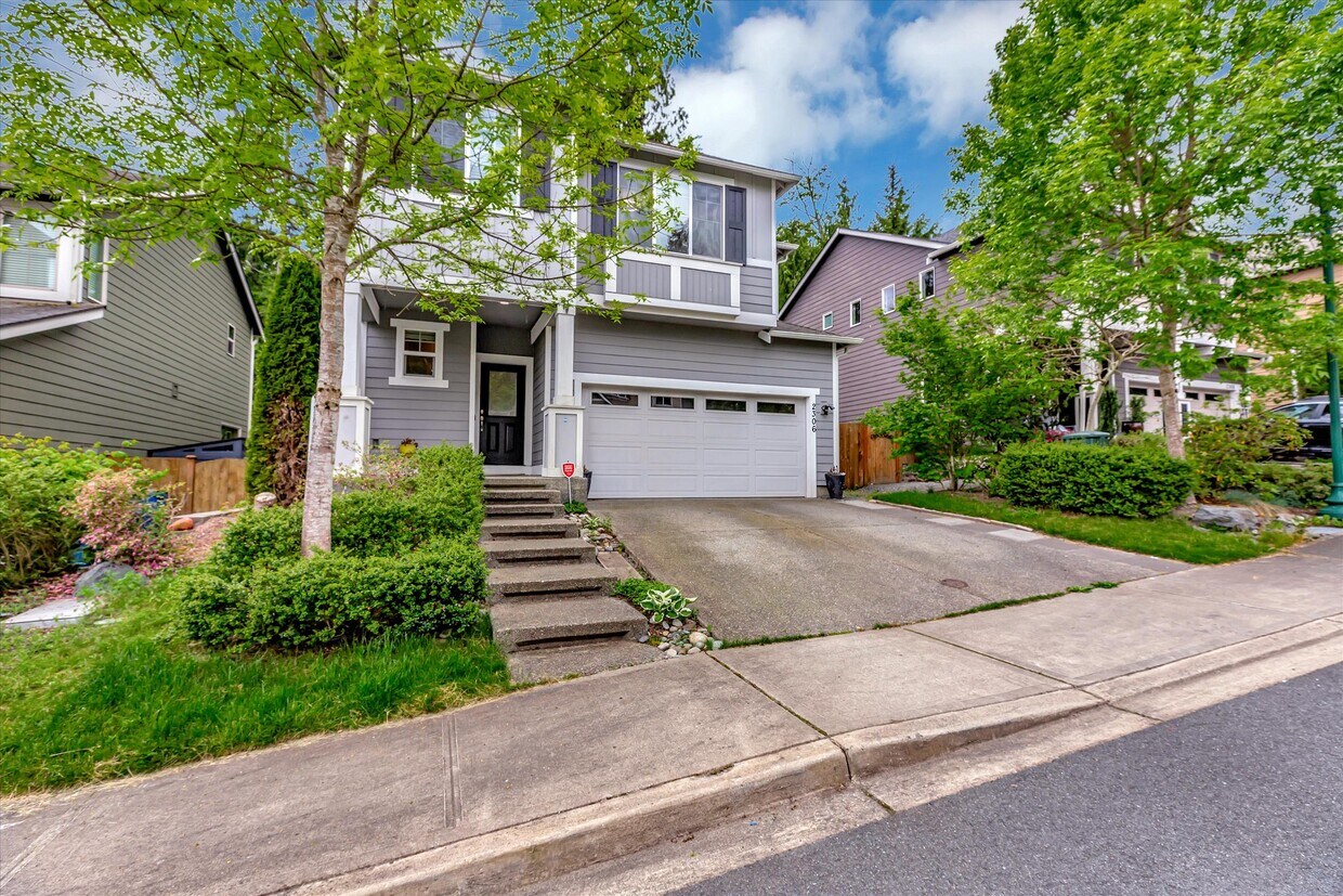 Primary Photo - 2306 Cady Dr