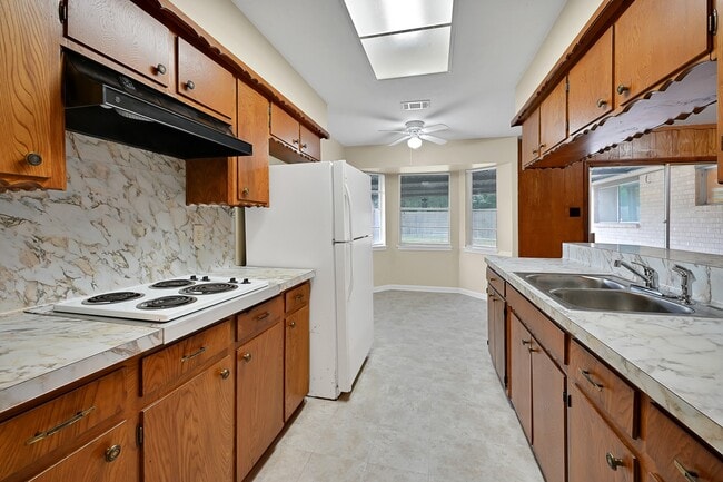 Foto del edificio - 10026 Kirkglen Dr