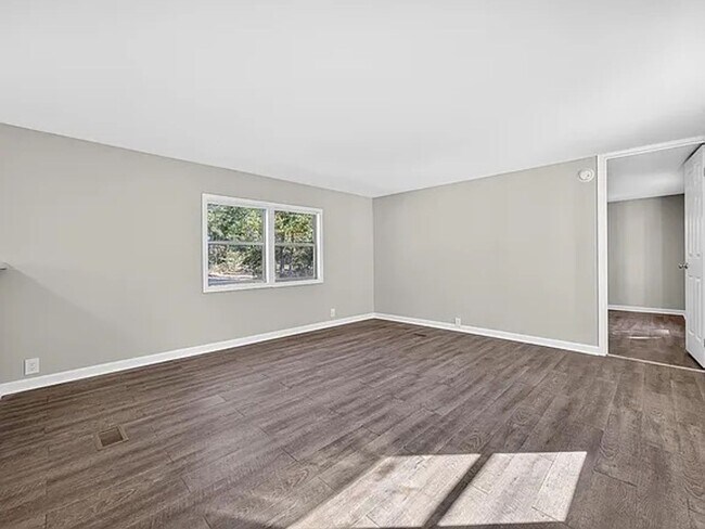 Foto del edificio - 1560 Joyner Pond Rd