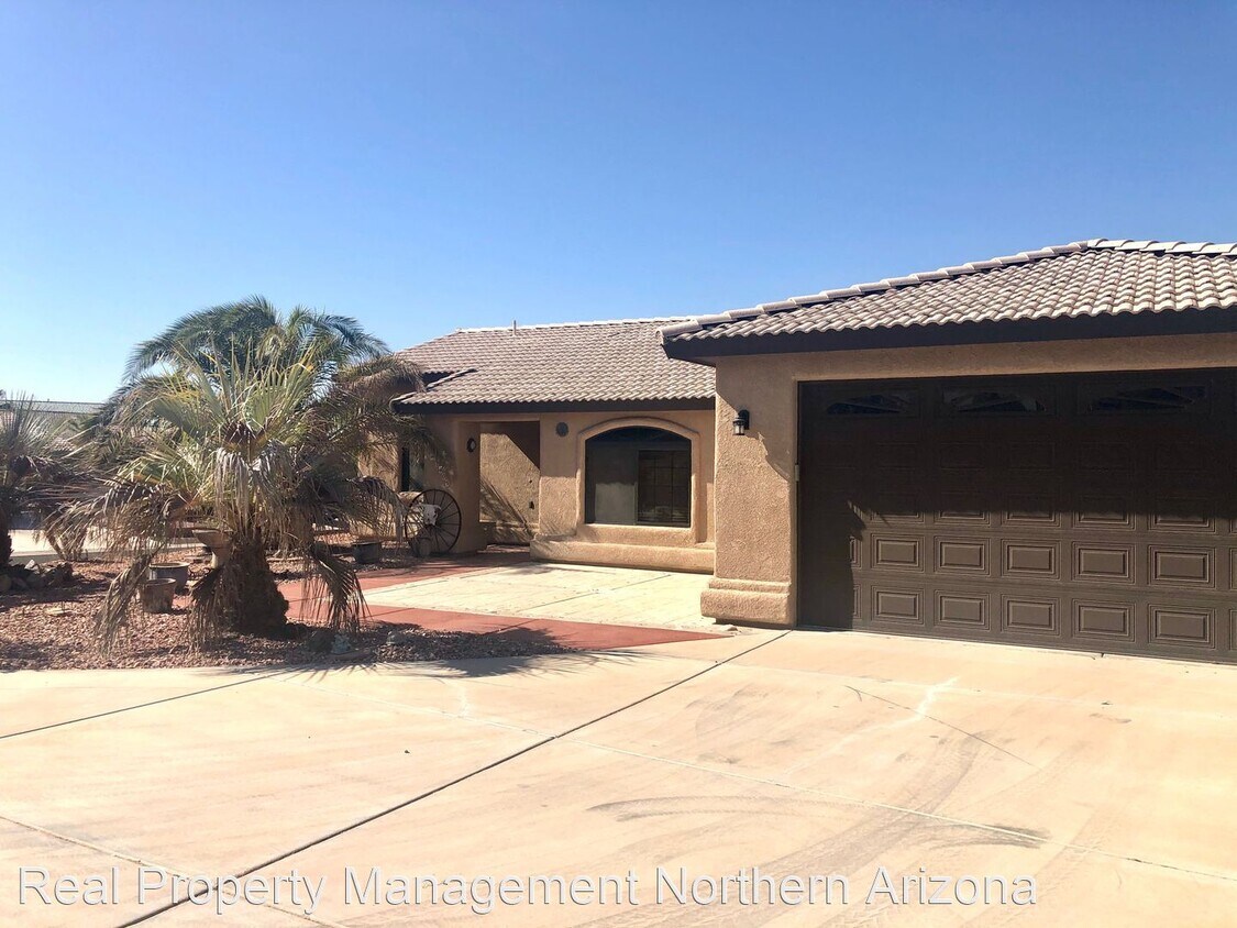 Primary Photo - 3 br, 2 bath House - 2405 E. Nez Perce Rd.