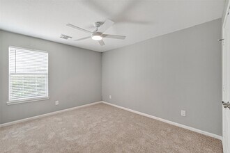 Building Photo - 3934 Brook Garden Ln