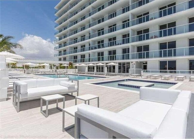 Building Photo - 4250 Biscayne Blvd