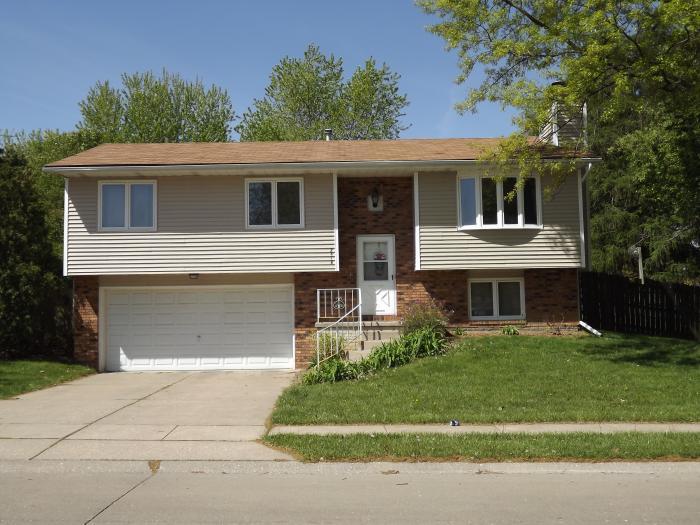 Curb appeal! - 2418 Mound St