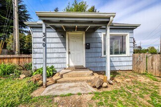 Building Photo - 340-340 1/2 Bethel Dr