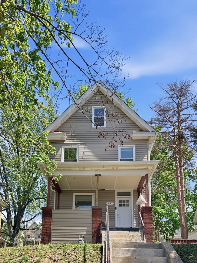 Photo - 332 Elm Rd House