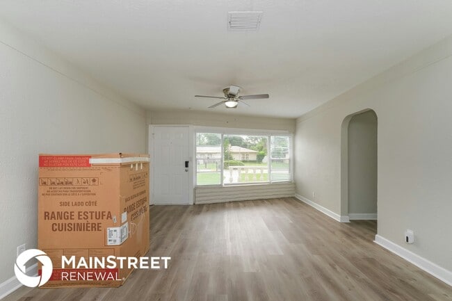 Building Photo - 114 N Meteor Ave