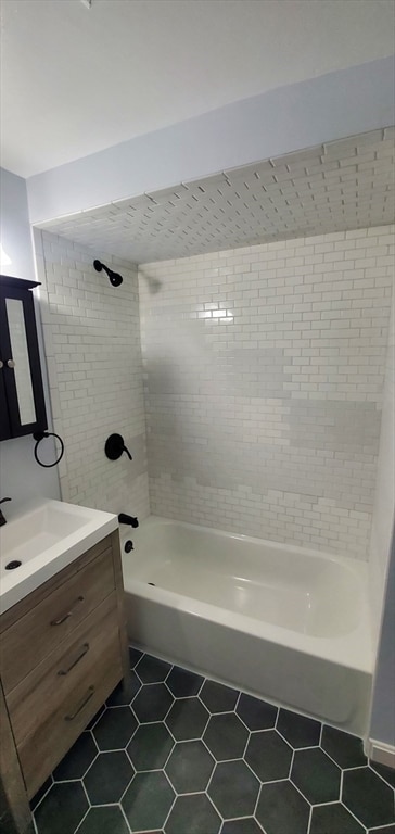 Building Photo - 195 Maverick St