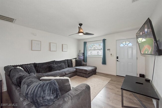 Foto del edificio - 18510 Flamingo Rd