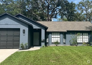 Building Photo - 3001 Albin Ln