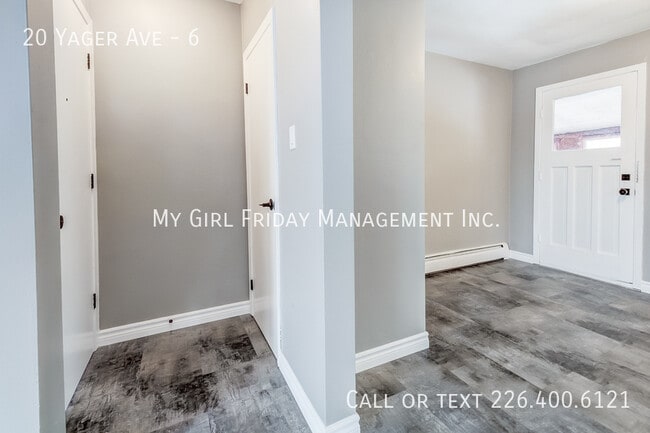 Photo du bâtiment - Bright and Cozy 2 Bedroom Apartment