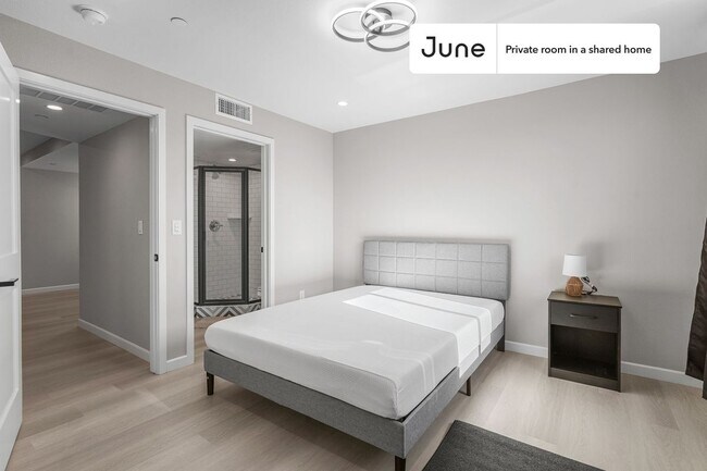 Foto del edificio - Room in Shared 5 bed/5 bath home in Boyle Heights