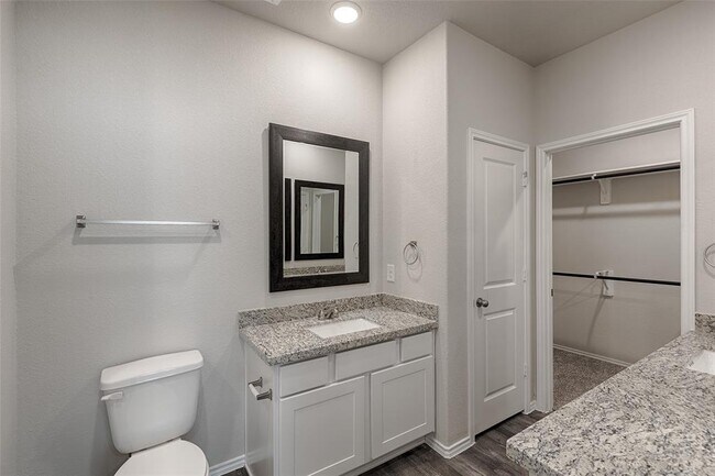 Foto del edificio - 405 Mohawk Dr