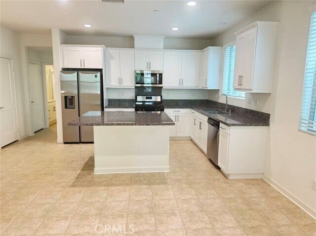 Foto del edificio - 564 Boulder Cir