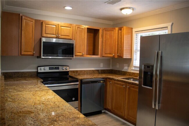 Foto del edificio - 9032 Tarnwood Cir