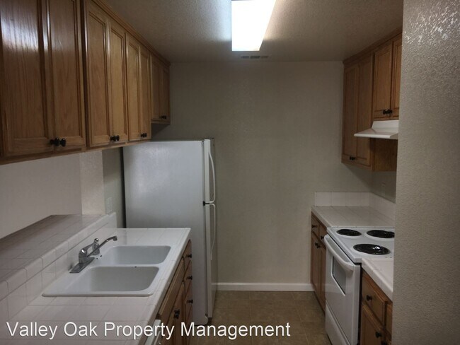 Building Photo - 3857-3857 Lexar Dr