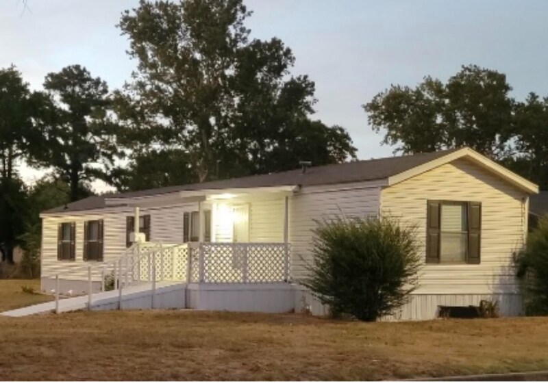 Primary Photo - 502 N Alamo St