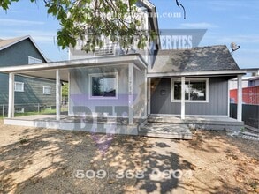 Building Photo - 1712 W Nora Ave