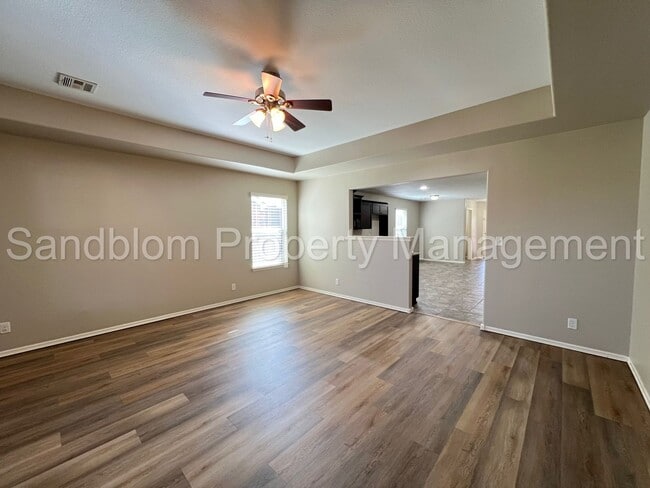 Building Photo - FOR LEASE | Jenks | $1645 Rent | Available...