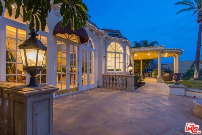 Foto del edificio - 3855 Brunston Ct