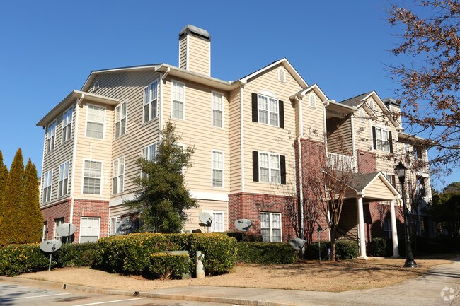 Lexington On The Green Apartments Lithonia, GA