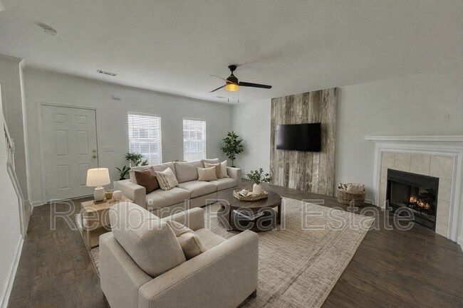 Foto del edificio - 1101 Downs Blvd